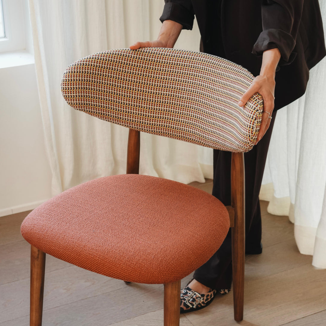 Front view of the Mowelli x Rebo - Jeanne dining chair