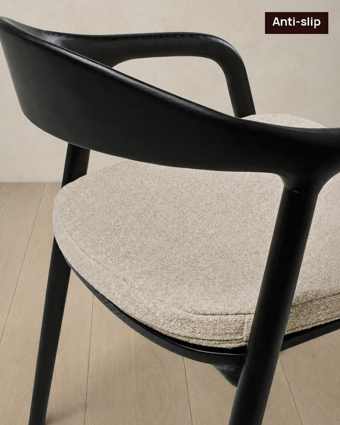 Nora cushion dining