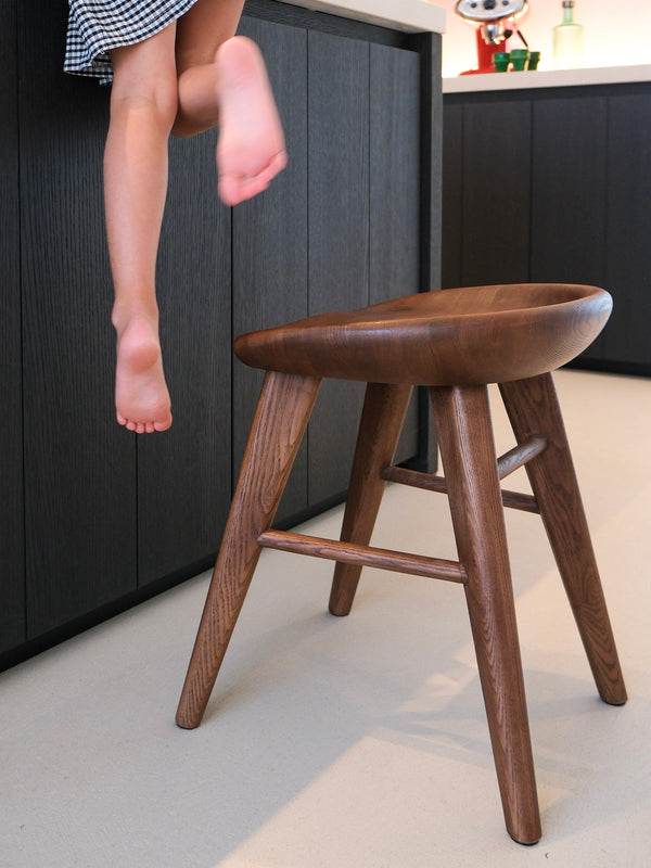 Ollie stool